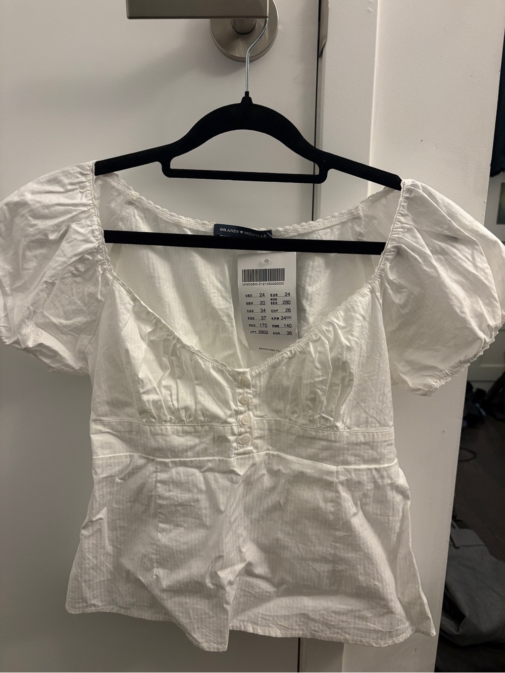Brandy Melville BNWT Puff Sleeve Trendy Button Front Blouse
